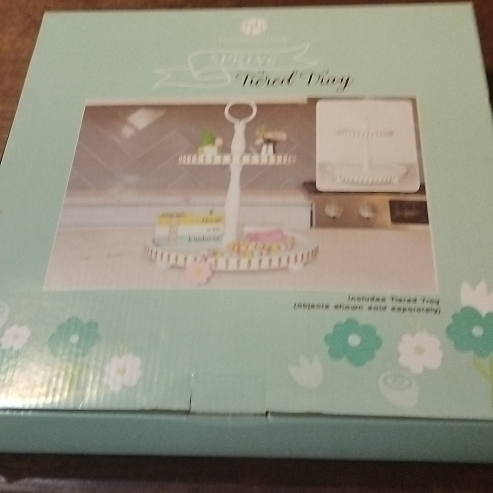 Huntington Home tiered tray.  412A1